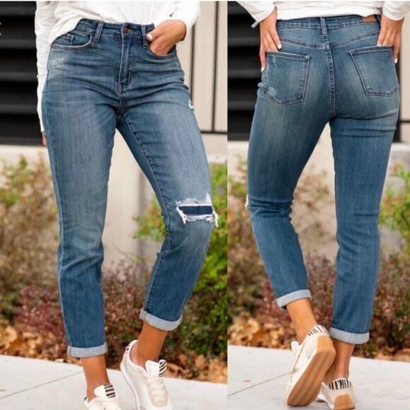 Judy Blue High Waist Distressed‎ Knee Boyfriend Fit Jeans Size 3/26 - Picture 1 of 12